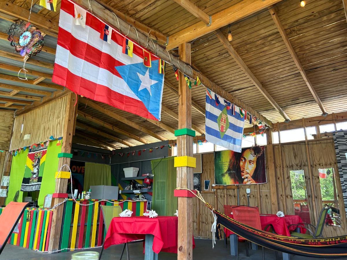 Vieques Good Vibe Guest House ภายนอก รูปภาพ