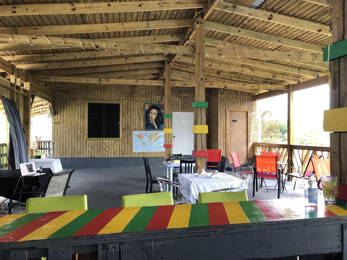 Vieques Good Vibe Guest House ภายนอก รูปภาพ