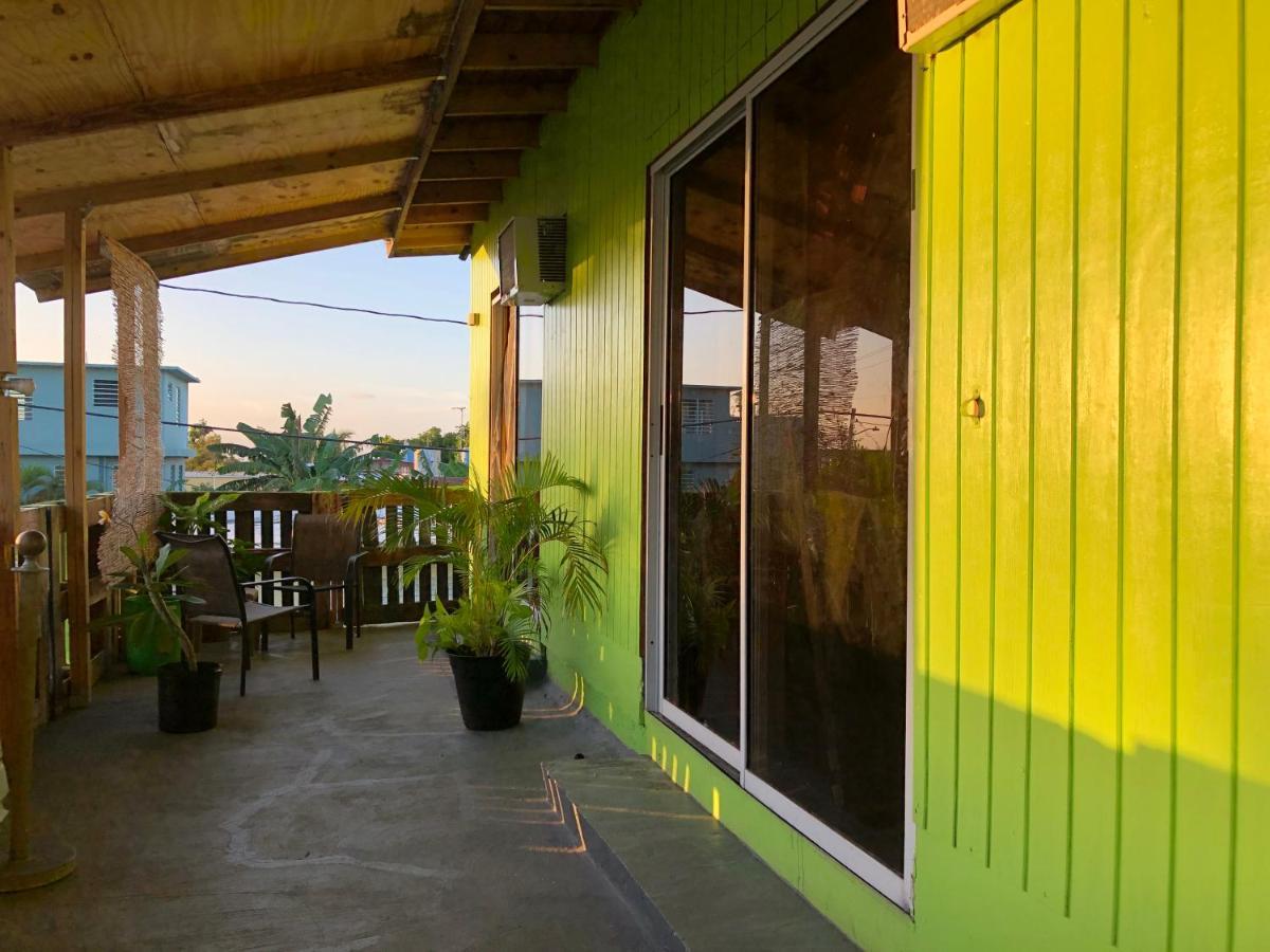Vieques Good Vibe Guest House ภายนอก รูปภาพ